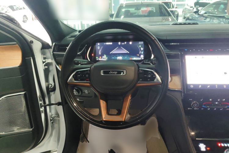 Used Jeep Grand Cherokee New Energy 2023 4xe Summit Edition Steering Wheel