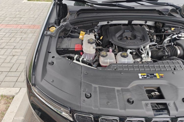 Used Jeep Grand Cherokee New Energy 2024 4xe Peak Edition Engine Bay Right