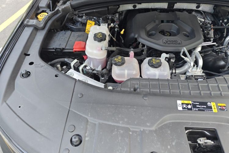 Used Jeep Grand Cherokee New Energy 2024 4xe Peak Edition Engine Bay Right
