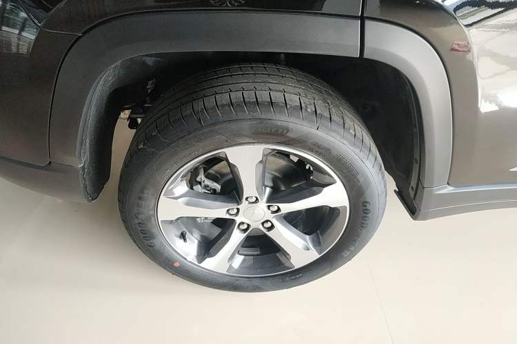 Used Jeep Grand Cherokee New Energy 2024 4xe Peak Edition Exterior 5