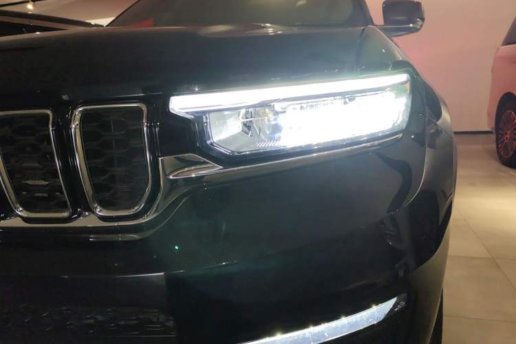 Used Jeep Grand Cherokee New Energy 2024 4xe Peak Edition Left Front Headlight