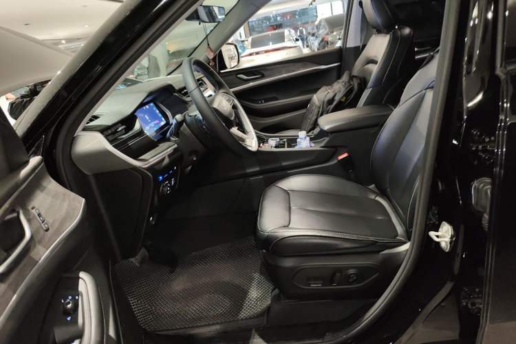 Used Jeep Grand Cherokee New Energy 2024 4xe Peak Edition Left Front Seat