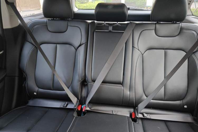 Used Jeep Grand Cherokee New Energy 2024 4xe Peak Edition Left Rear Seat