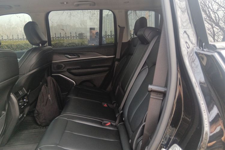 Used Jeep Grand Cherokee New Energy 2024 4xe Peak Edition Left Rear Seat