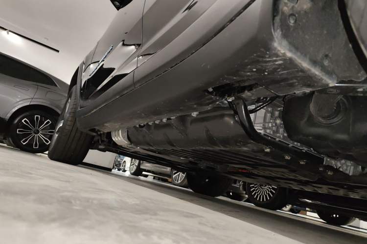 Used Jeep Grand Cherokee New Energy 2024 4xe Peak Edition Left Side Sill
