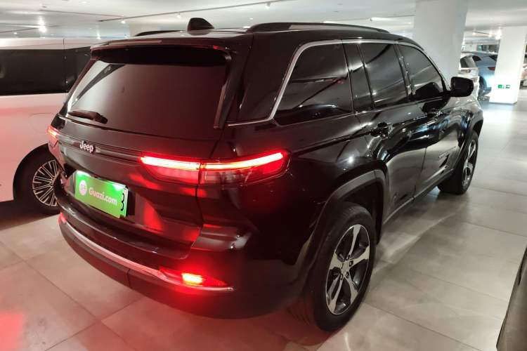 Used Jeep Grand Cherokee New Energy 2024 4xe Peak Edition Rear Right 45 Deg