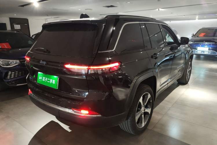 Used Jeep Grand Cherokee New Energy 2024 4xe Peak Edition Rear Right 45 Deg