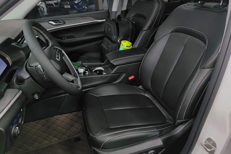 Used Jeep Grand Cherokee New Energy 2024 4xe Peak Edition Left Front Seat
