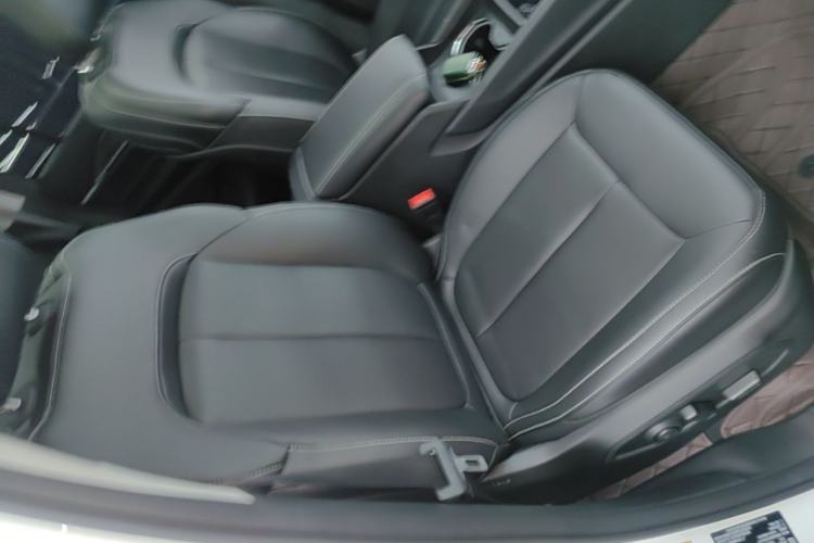 Used Jeep Grand Cherokee New Energy 2024 4xe Peak Edition Right Front Seat