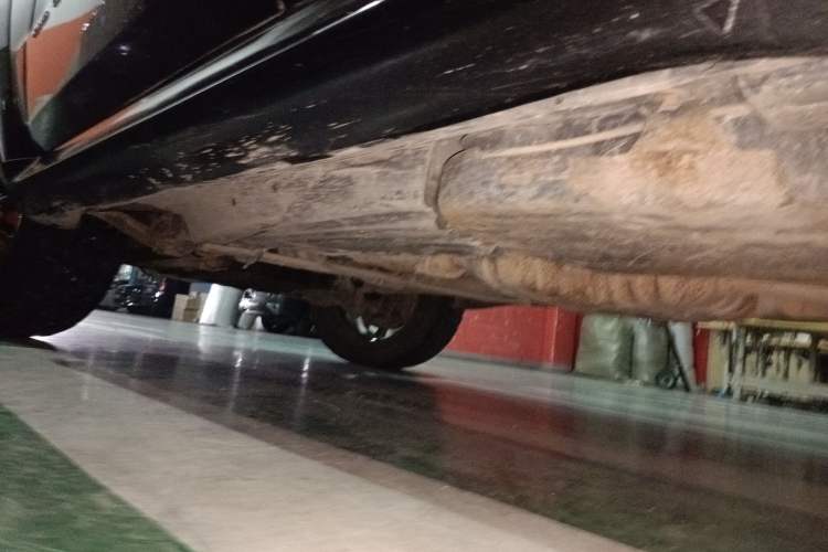 Used Jeep Grand Cherokee SRT 2012 6.4L SRT8 Chassis Rear Left