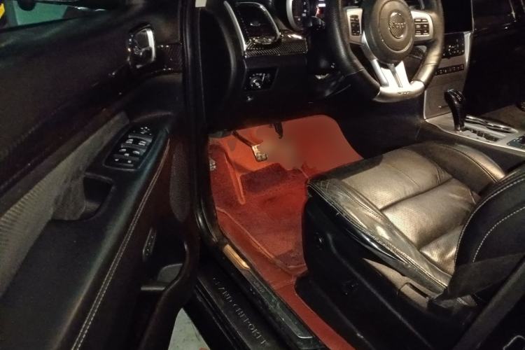 Used Jeep Grand Cherokee SRT 2012 6.4L SRT8 Driver Seat