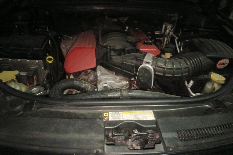 Used Jeep Grand Cherokee SRT 2012 6.4L SRT8 Engine Bay