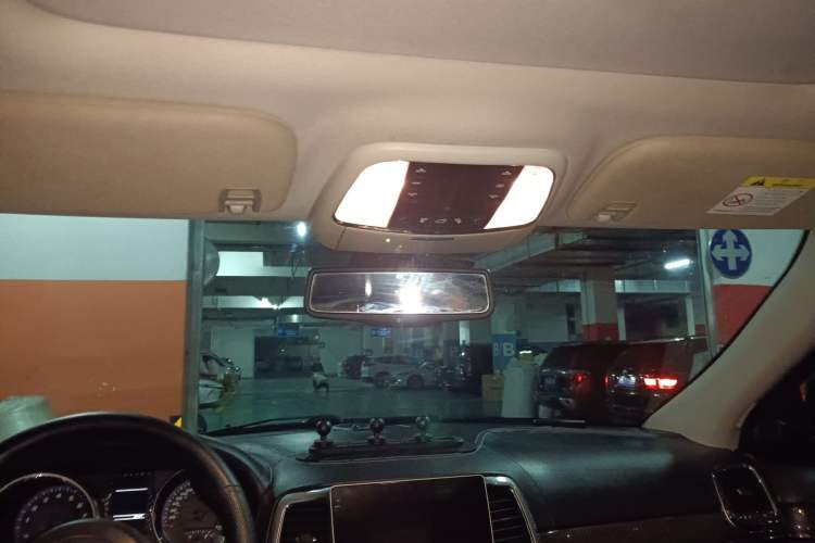 Used Jeep Grand Cherokee SRT 2012 6.4L SRT8 Headliner