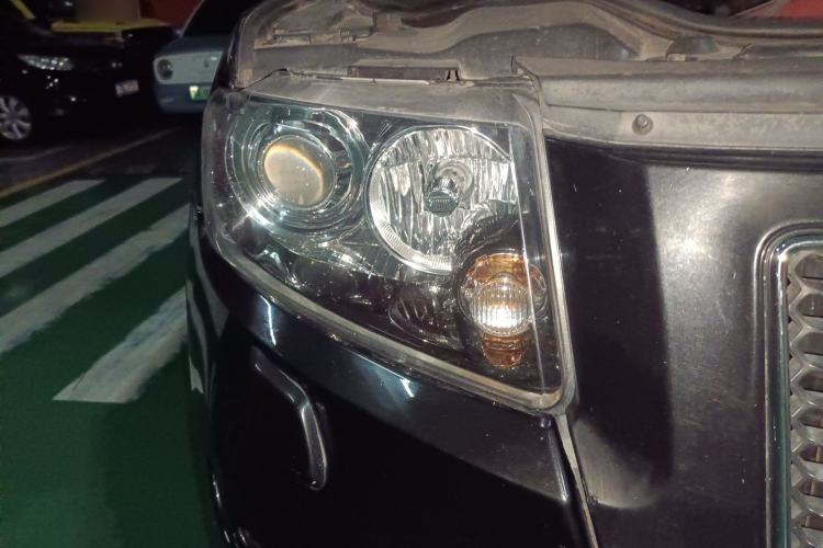 Used Jeep Grand Cherokee SRT 2012 6.4L SRT8 Right Front Headlight