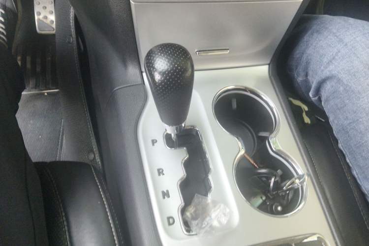 Used Jeep Grand Cherokee SRT 2012 6.4L SRT8 Gear Lever