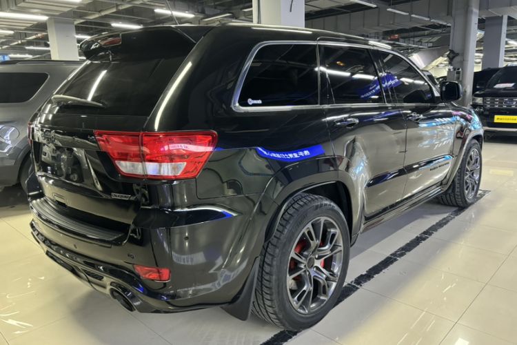 Used Jeep Grand Cherokee SRT 2013 6.4L SRT8 Black Edition Exterior 4