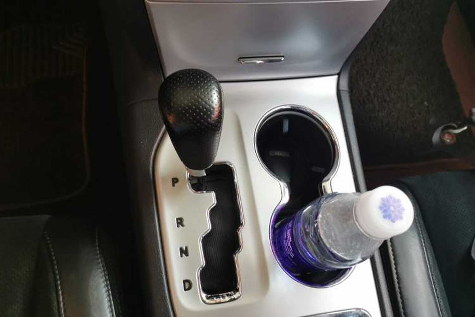 Used Jeep Grand Cherokee SRT 2013 6.4L SRT8 Gear Lever