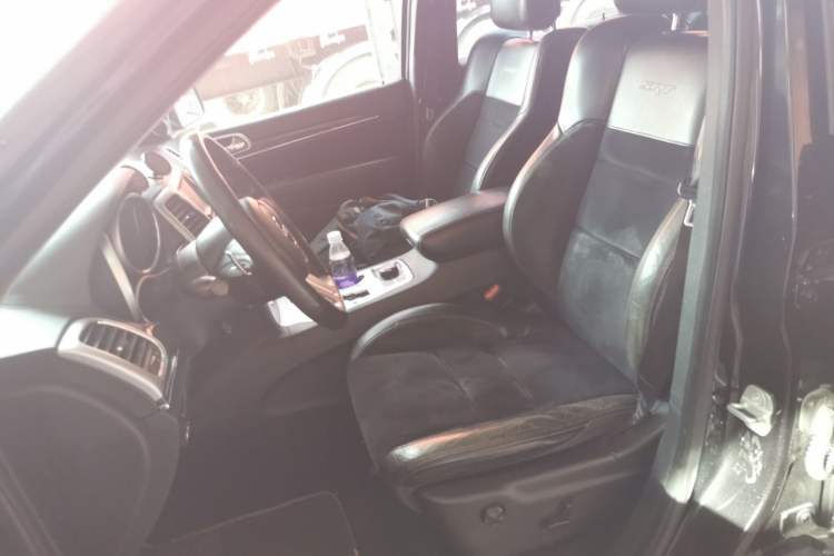 Used Jeep Grand Cherokee SRT 2013 6.4L SRT8 Left Front Seat