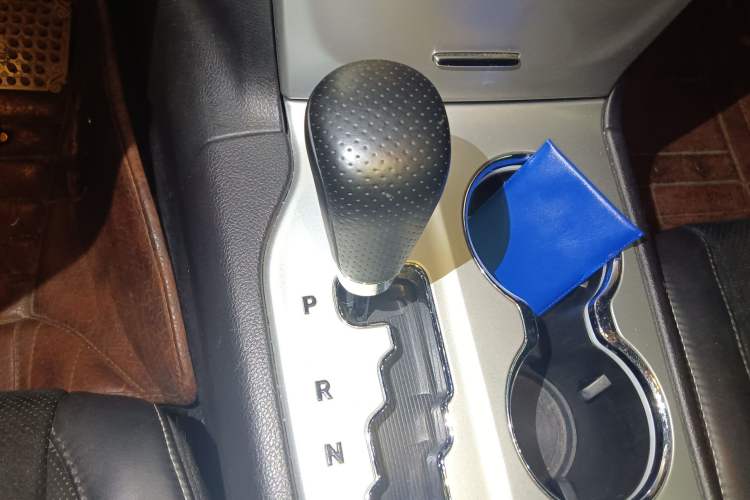 Used Jeep Grand Cherokee SRT 2013 6.4L SRT8 Gear Lever