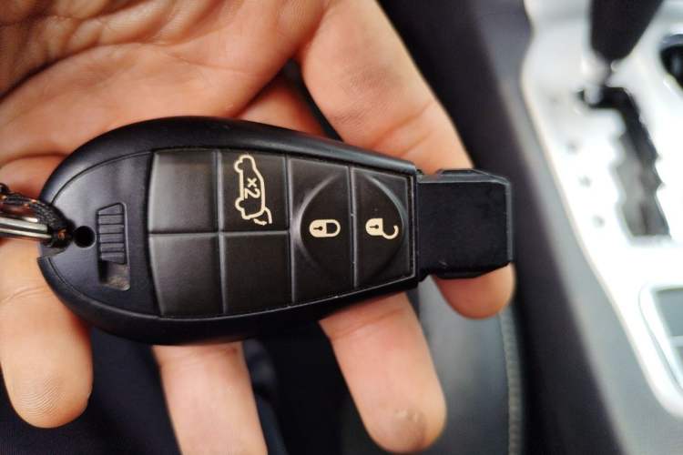 Used Jeep Grand Cherokee SRT 2013 6.4L SRT8 Vehicle Key
