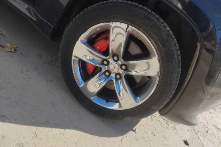 Used Jeep Grand Cherokee SRT 2014 6.4L SRT8 Exterior 7