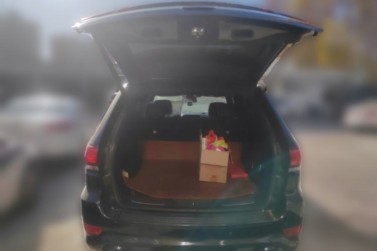 Used Jeep Grand Cherokee SRT 2014 6.4L SRT8 Trunk