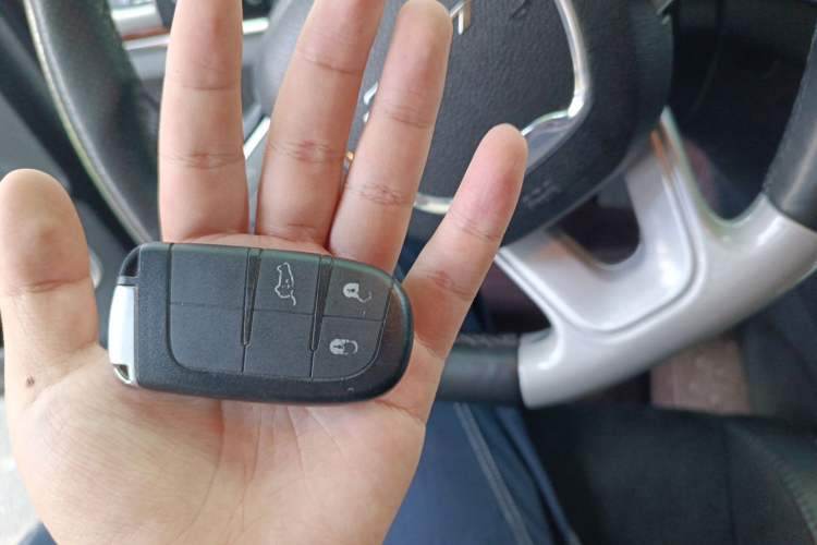 Used Jeep Grand Cherokee SRT 2014 6.4L SRT8 Vehicle Key