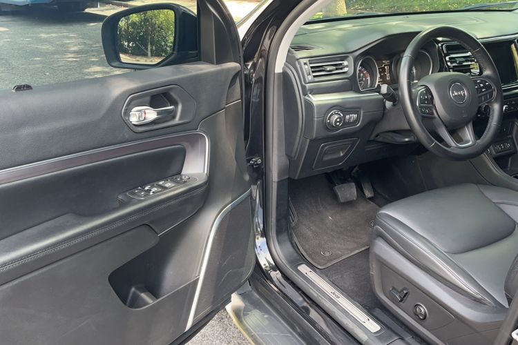 Used Jeep Grand Commander 2020 2.0T Two-Wheel Drive Elite Version Driver Seat