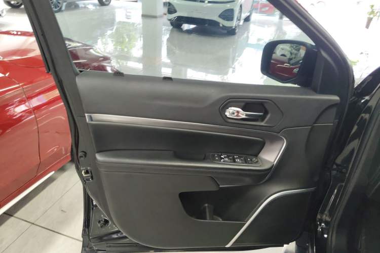Used Jeep Grand Commander 2020 2.0T Two-Wheel Drive Elite Version Left Front Door Interior