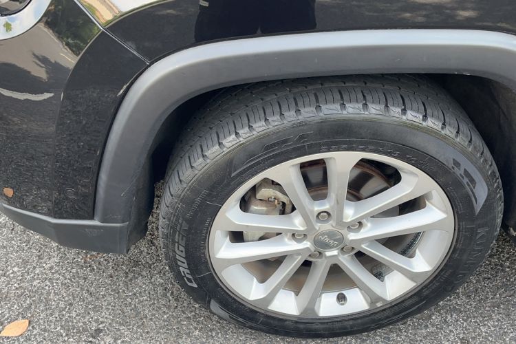 Used Jeep Grand Commander 2020 2.0T Two-Wheel Drive Elite Version Left Front Wheel Hub