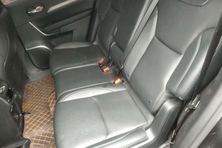 Used Jeep Grand Commander 2020 2.0T Two-Wheel Drive Elite Version Left Rear Seat