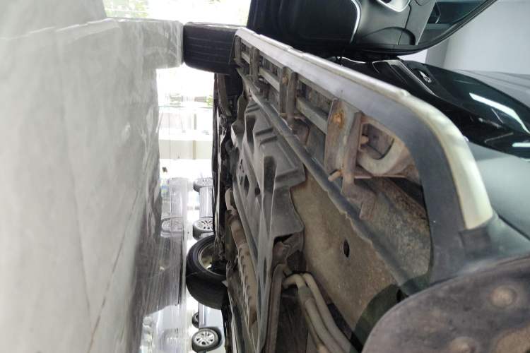Used Jeep Grand Commander 2020 2.0T Two-Wheel Drive Elite Version Left Side Sill