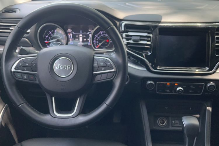Used Jeep Grand Commander 2020 2.0T Two-Wheel Drive Elite Version Steering Wheel