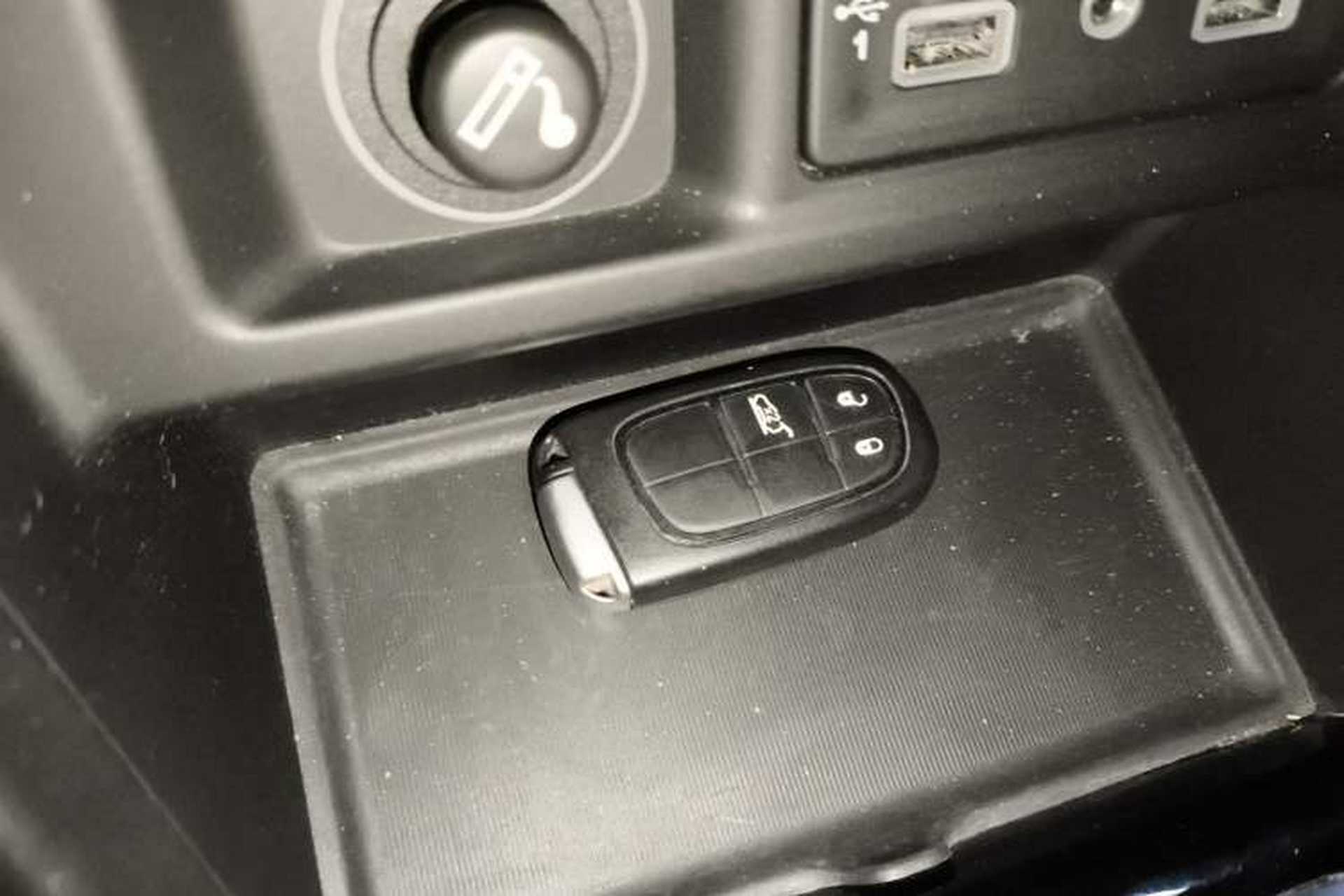 Used Jeep Grand Commander 2022 2.0T Two-Wheel Drive Luxury Version Vehicle Key