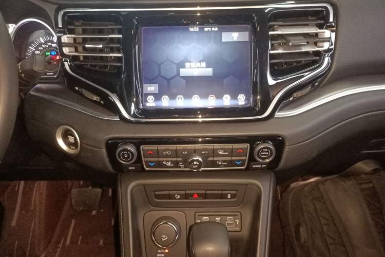Used Jeep Grand Commander 2018 2.0T Four-Wheel Drive Enjoyment Edition China VI Audio And AC Panel