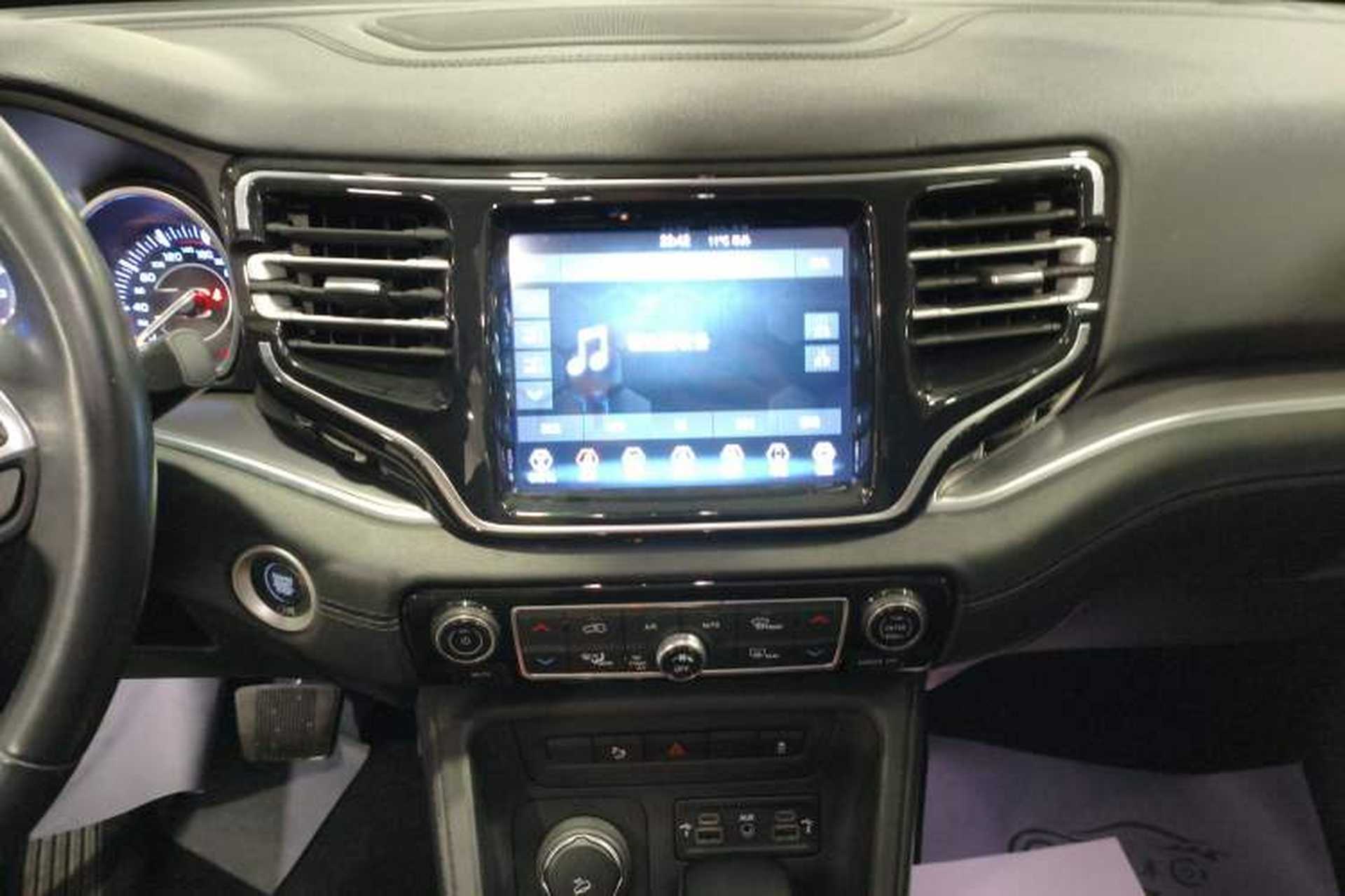Used Jeep Grand Commander 2018 2.0T Four-Wheel Drive Enjoyment Edition China VI Audio And AC Panel