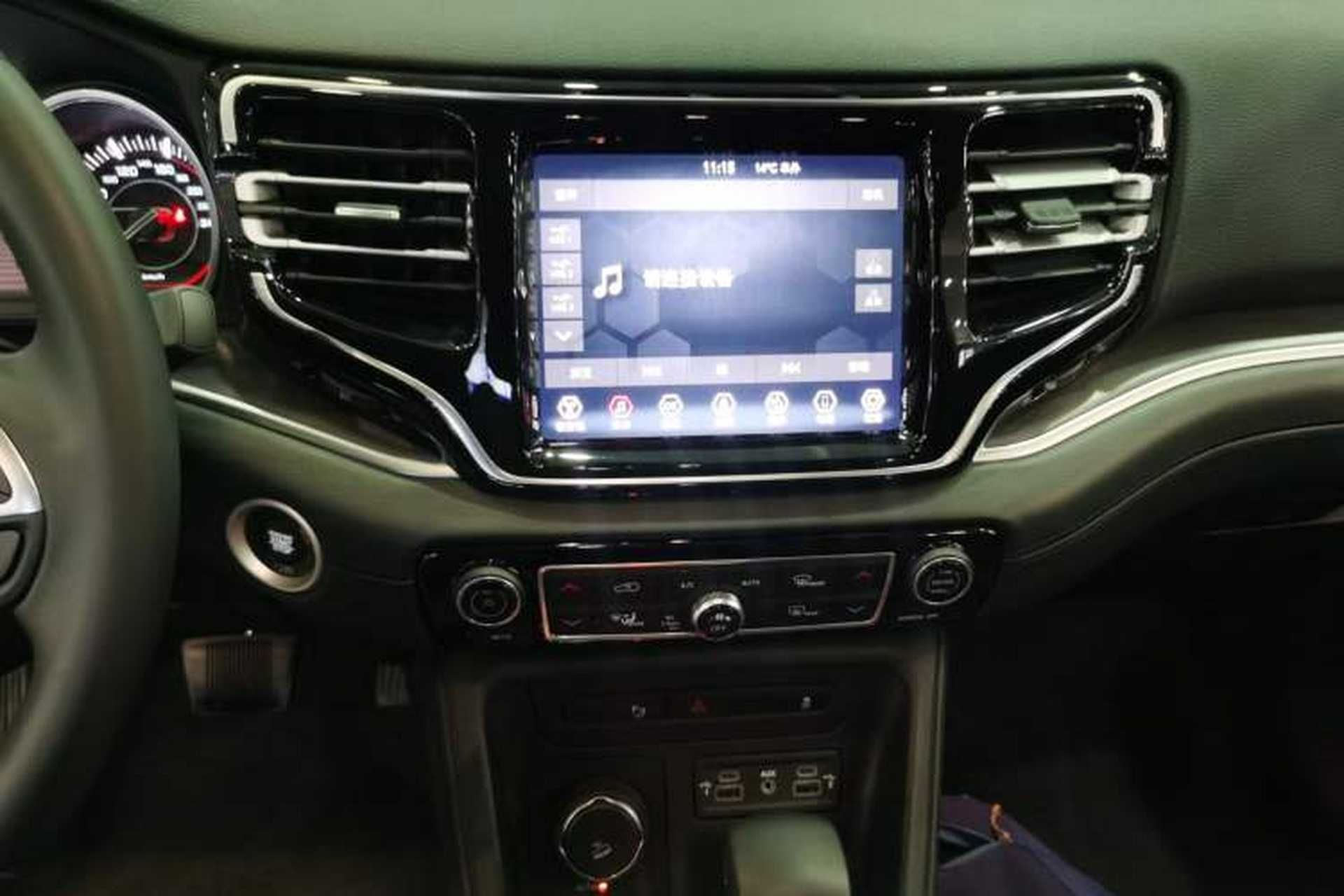 Used Jeep Grand Commander 2018 2.0T Four-Wheel Drive Enjoyment Edition China VI Audio And AC Panel