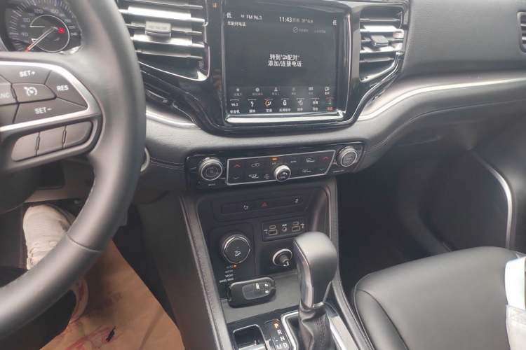 Used Jeep Grand Commander 2018 2.0T Four-Wheel Drive Premium Navigation Version China V Audio And AC Panel