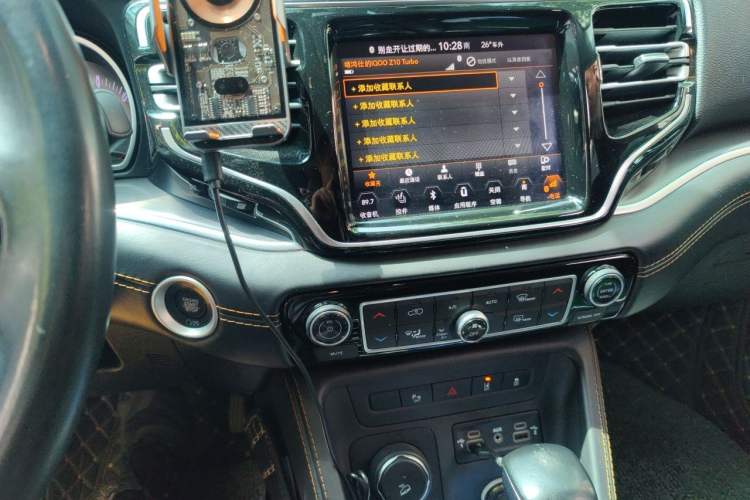 Used Jeep Grand Commander 2018 2.0T Four-Wheel Drive Smart Enjoyment Version China VI Audio And AC Panel
