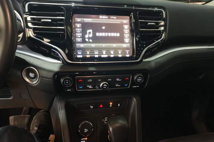 Used Jeep Grand Commander 2018 2.0T Four-wheel Drive Premium Edition China VI Audio And AC Panel