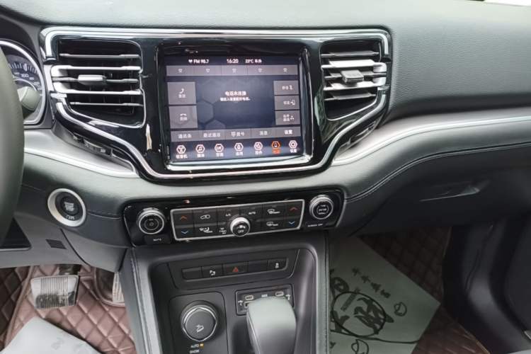Used Jeep Grand Commander 2018 2.0T Four-Wheel Drive Enjoyment Version China V Audio And AC Panel