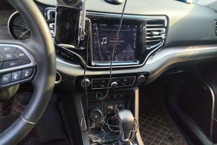 Used Jeep Grand Commander 2018 2.0T Four-Wheel Drive Smart Enjoyment Version China V Emission Standard Audio And AC Panel