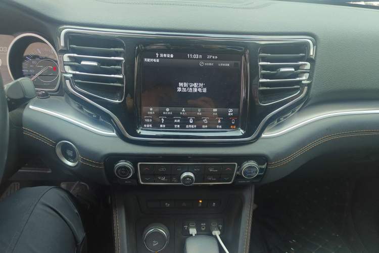 Used Jeep Grand Commander 2018 2.0T Four-Wheel Drive Smart Enjoyment Version China V Emission Standard Audio And AC Panel