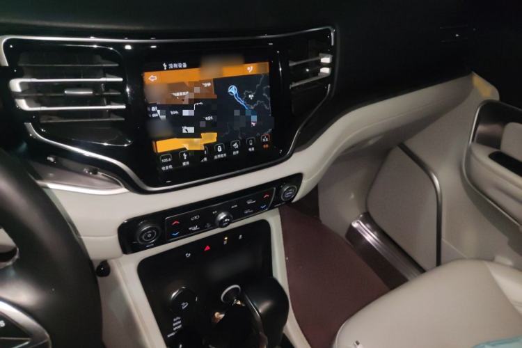 Used Jeep Grand Commander 2018 2.0T Four-Wheel Drive Prestige Edition China V Audio And AC Panel