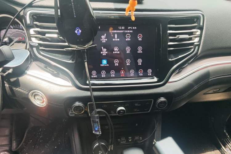 Used Jeep Grand Commander 2018 2.0T Four-Wheel Drive Enjoyment Edition China VI Audio And AC Panel