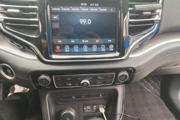 Used Jeep Grand Commander 2018 2.0T Four-Wheel Drive Enjoyment Edition China VI Audio And AC Panel