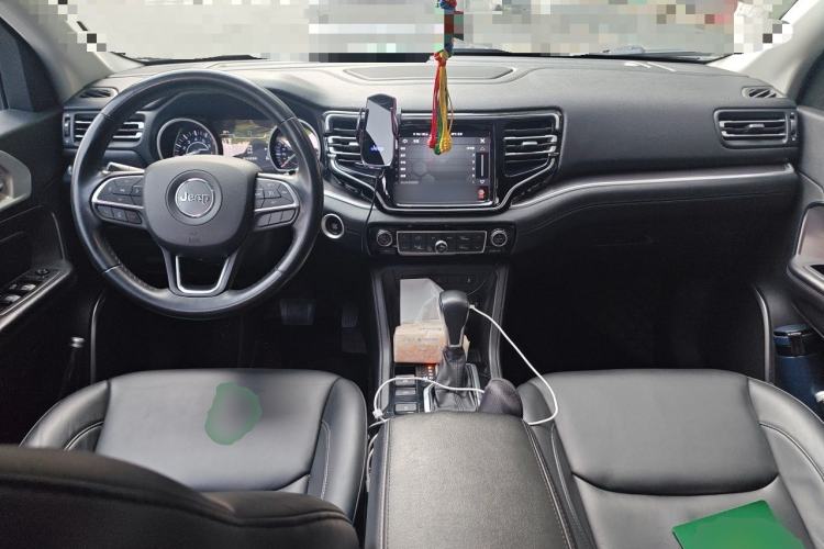 Used Jeep Grand Commander 2018 2.0T Four-Wheel Drive Enjoyment Version China V Center Console
