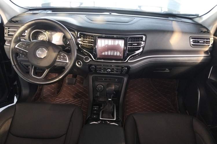 Used Jeep Grand Commander 2018 2.0T Four-Wheel Drive Enjoyment Version China V Center Console