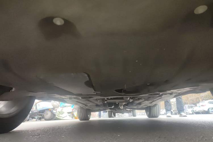 Used Jeep Grand Commander 2018 2.0T Four-Wheel Drive Enjoyment Version China V Chassis Front