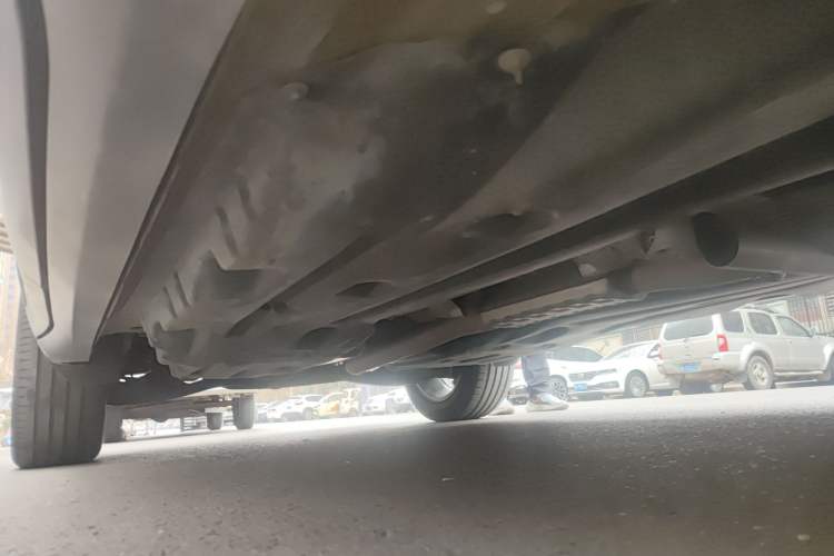 Used Jeep Grand Commander 2018 2.0T Four-Wheel Drive Enjoyment Version China V Chassis Front Right